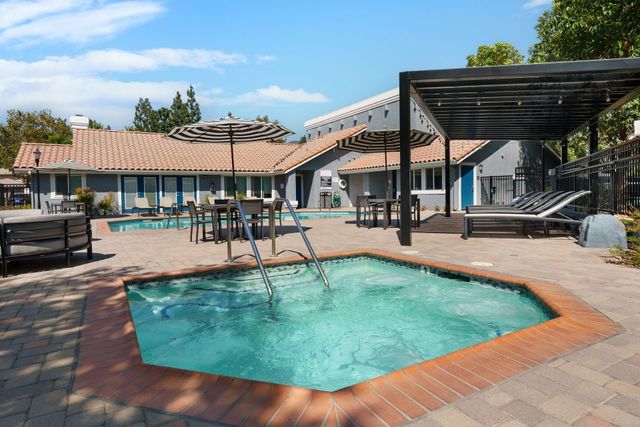 Amenities | Le Med Apartments | Azusa, CA